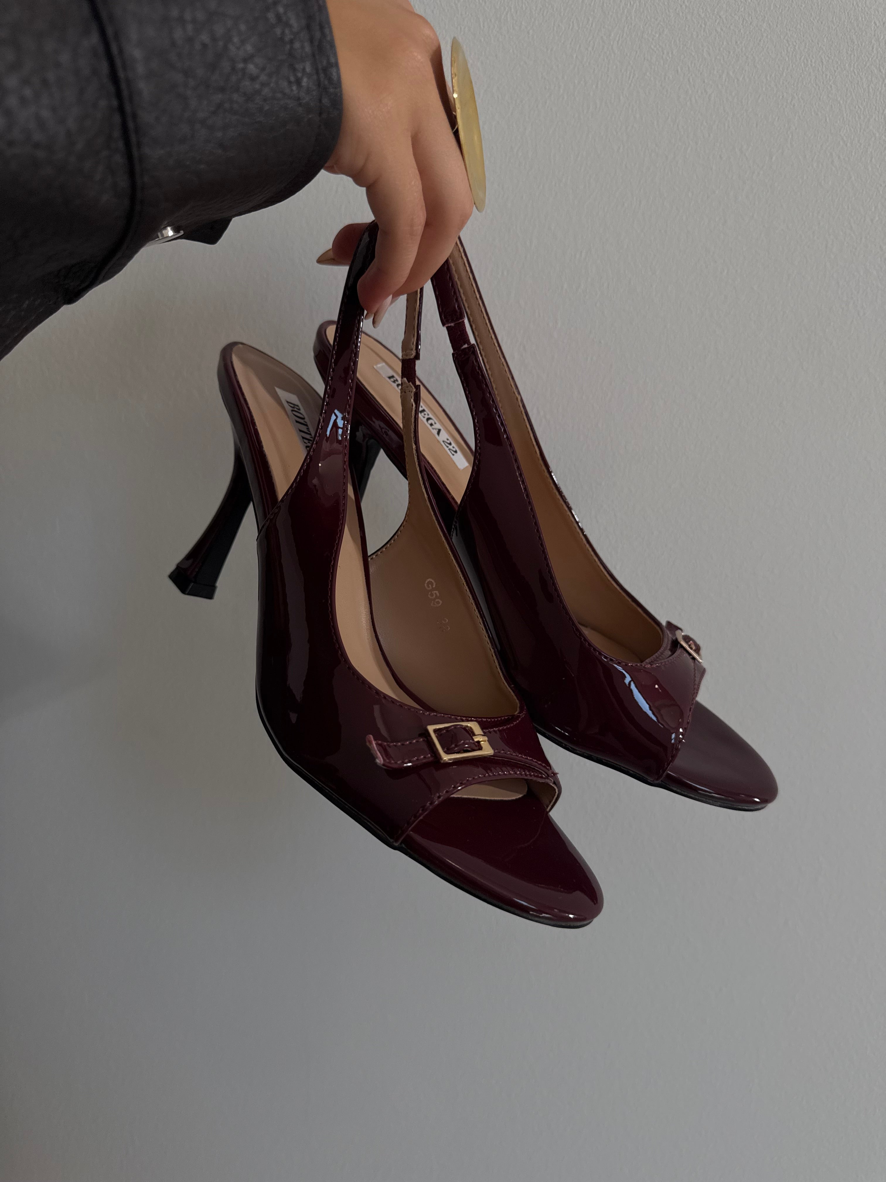 SUITS ME by Rita Quindici